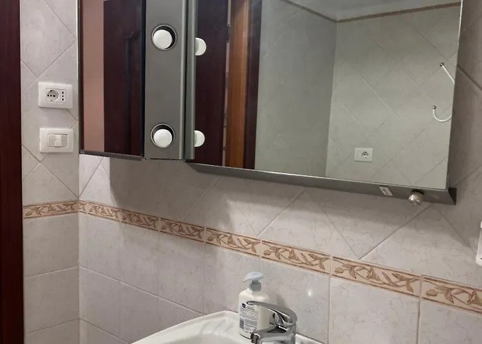 Desiree 特里尼塔波利